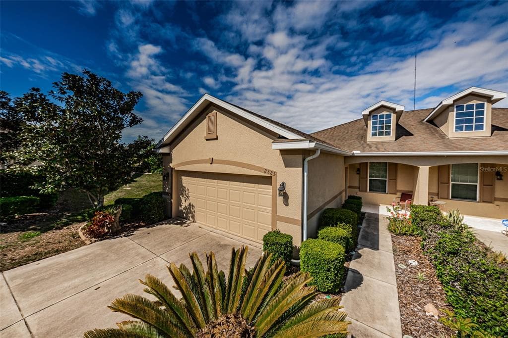 2325 BARRACUDA COURT HOLIDAY, FL 34691