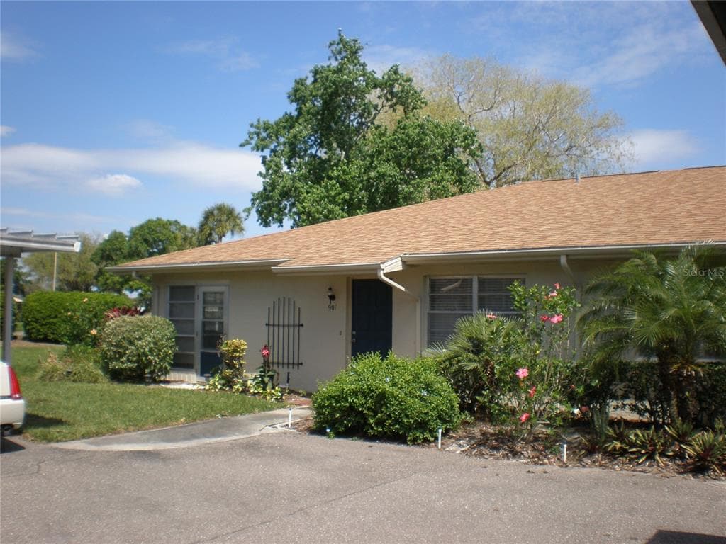901 HENDON COURT UNIT 125 SUN CITY CENTER, FL 33573