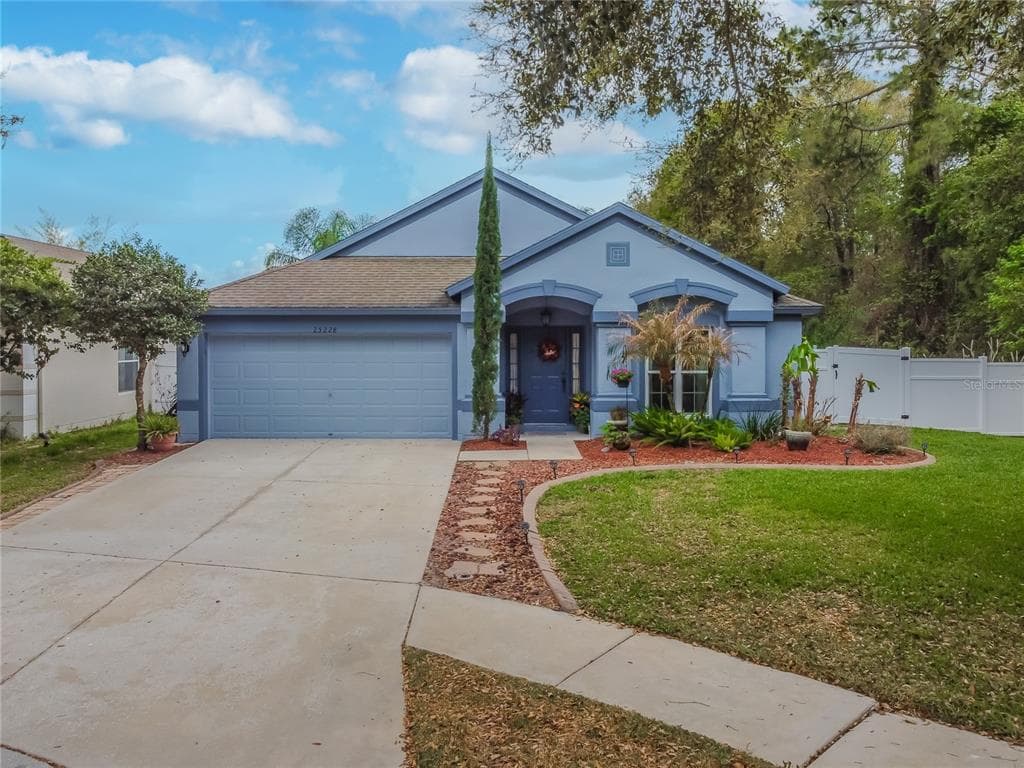25228 FLYING EBONY LANE WESLEY CHAPEL, FL 33544