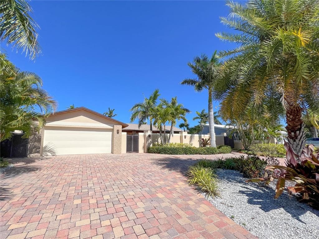 2850 ALTON DRIVE ST PETE BEACH, FL 33706