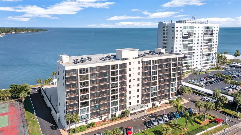 7100 SUNSHINE SKYWAY LANE S UNIT 508 ST PETERSBURG, FL 33711
