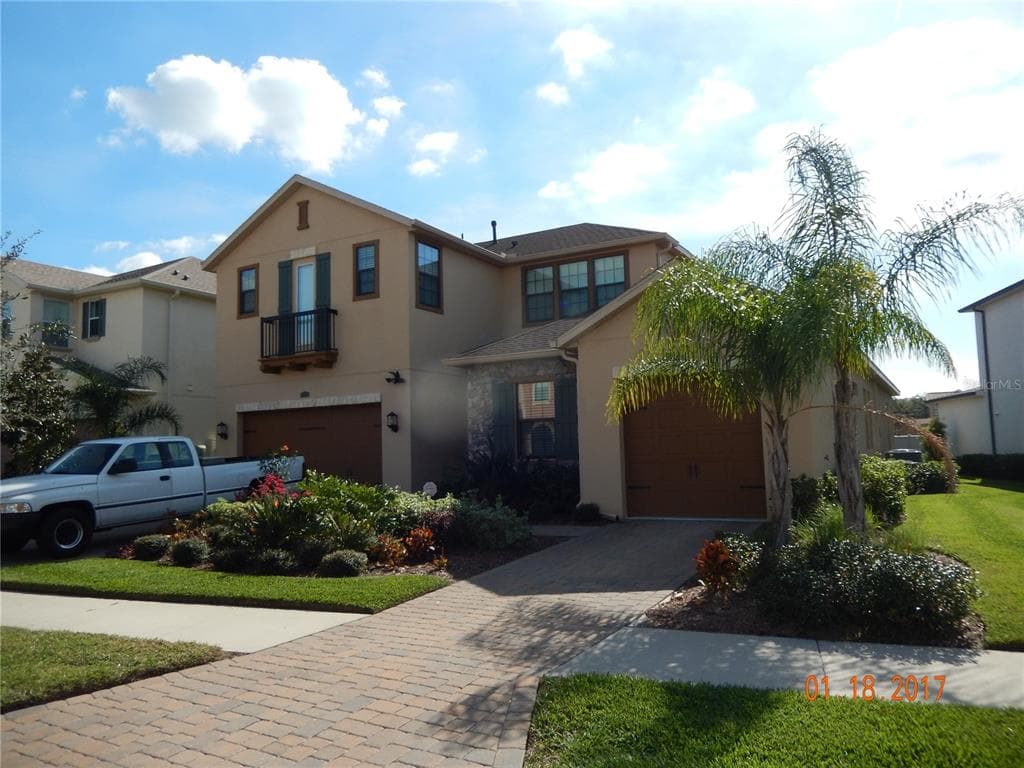 14318 W AVON FARMS DRIVE TAMPA, FL 33618