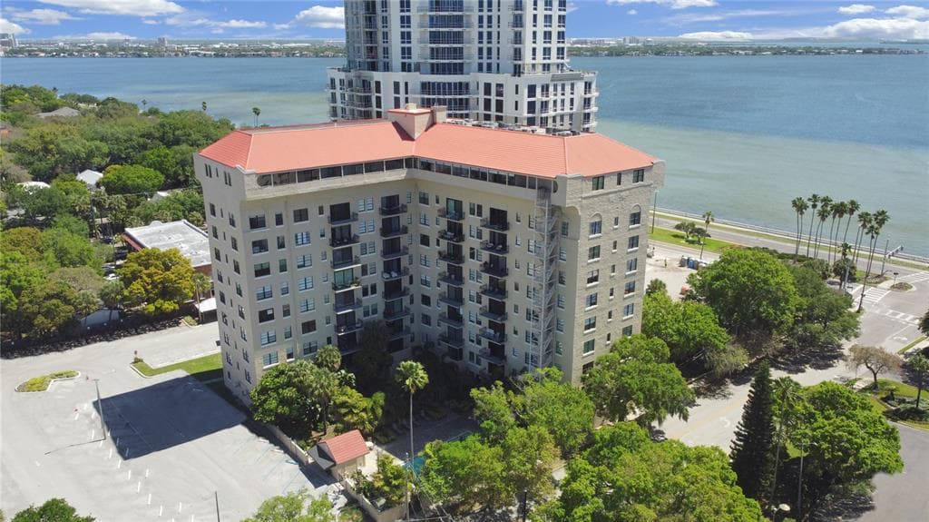 2109 BAYSHORE BOULEVARD UNIT 1005 TAMPA, FL 33606