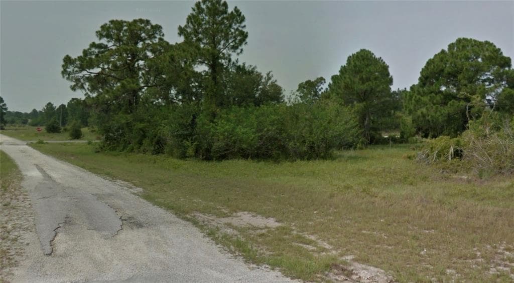 605 TWILIGHT DRIVE LAKE PLACID, FL 33852
