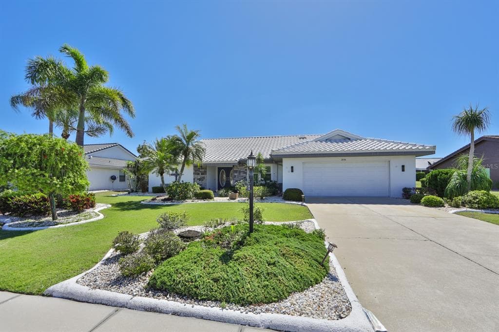 2034 BERRY ROBERTS DRIVE SUN CITY CENTER, FL 33573