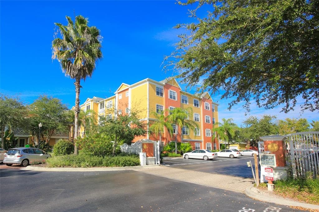 4207 S DALE MABRY HIGHWAY UNIT 8306 TAMPA, FL 33611