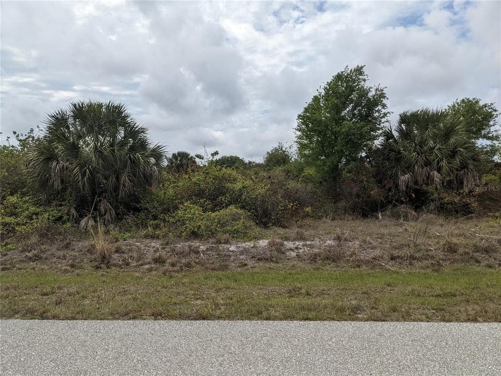 7267 STACY LANE PORT CHARLOTTE, FL 33981