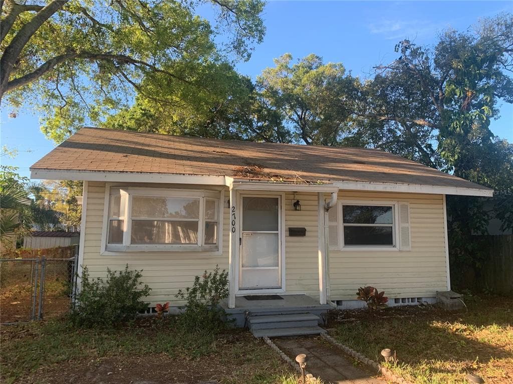 2700 16TH AVENUE N ST PETERSBURG, FL 33713