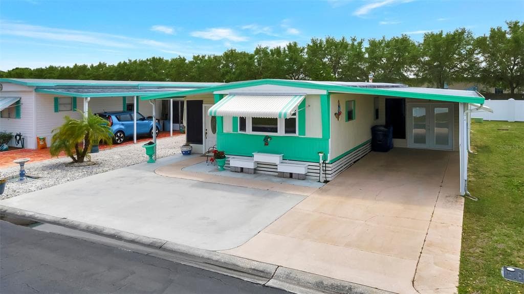 322 S PORT ROYAL LANE APOLLO BEACH, FL 33572