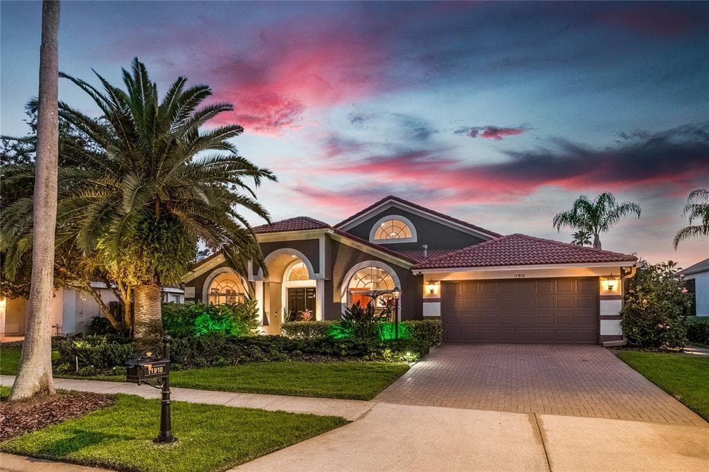 11910 MIDDLEBURY DRIVE TAMPA, FL 33626