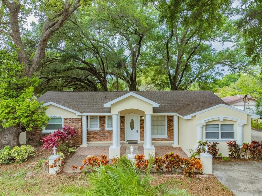 1018 MANDALAY DRIVE BRANDON, FL 33511