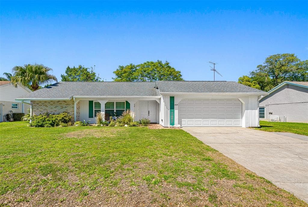 8605 ARROWHEAD DRIVE HUDSON, FL 34667