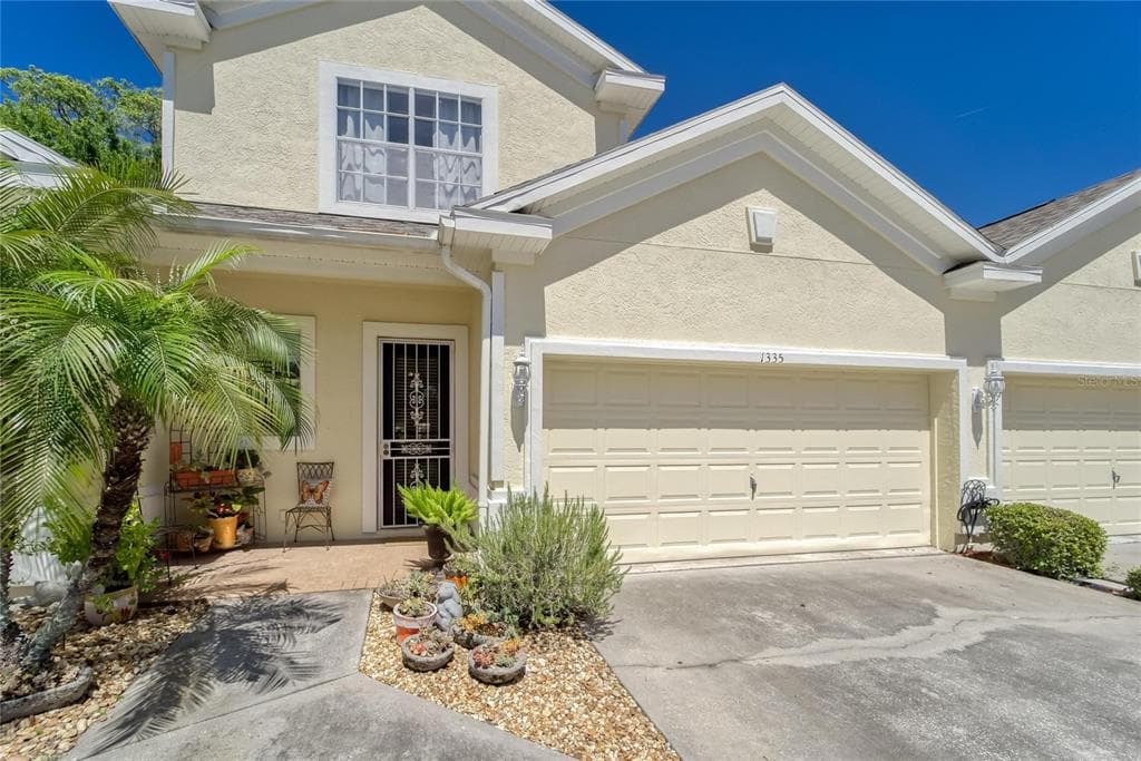 1335 BIG PINE DRIVE VALRICO, FL 33596