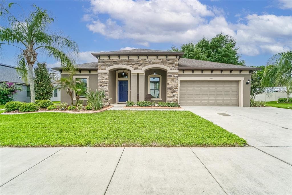 2909 SHETLAND RIDGE DRIVE VALRICO, FL 33596