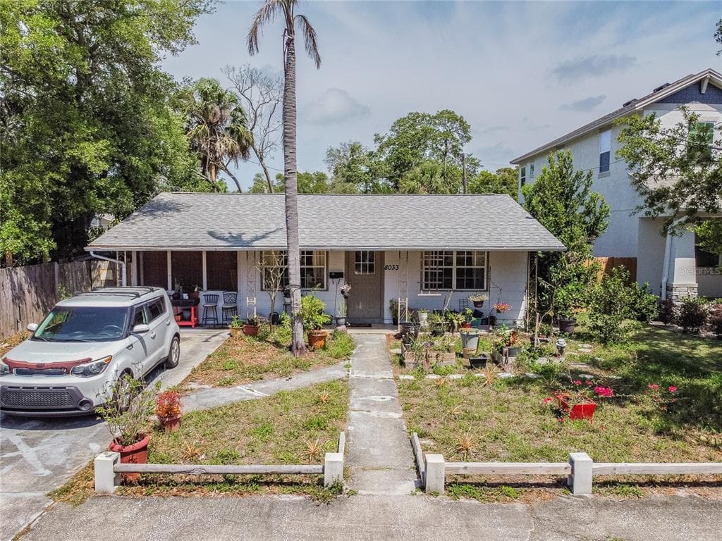 8033 27TH AVENUE N ST PETERSBURG, FL 33710