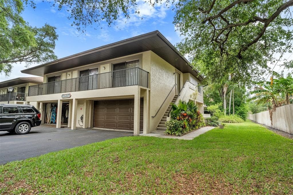 2921 LICHEN LANE UNIT C CLEARWATER, FL 33760
