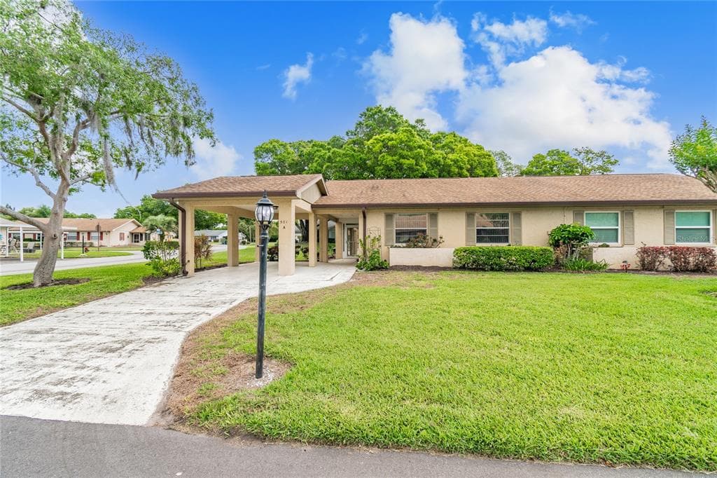 501 FINSBURY CIRCLE UNIT A SUN CITY CENTER, FL 33573