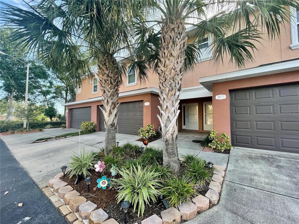 1883 SOMMARIE WAY TARPON SPRINGS, FL 34689