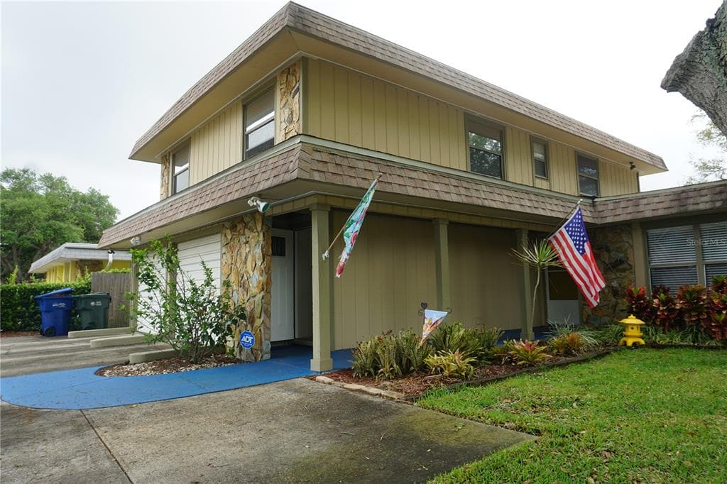 200 JODY COURT UNIT B LARGO, FL 33771