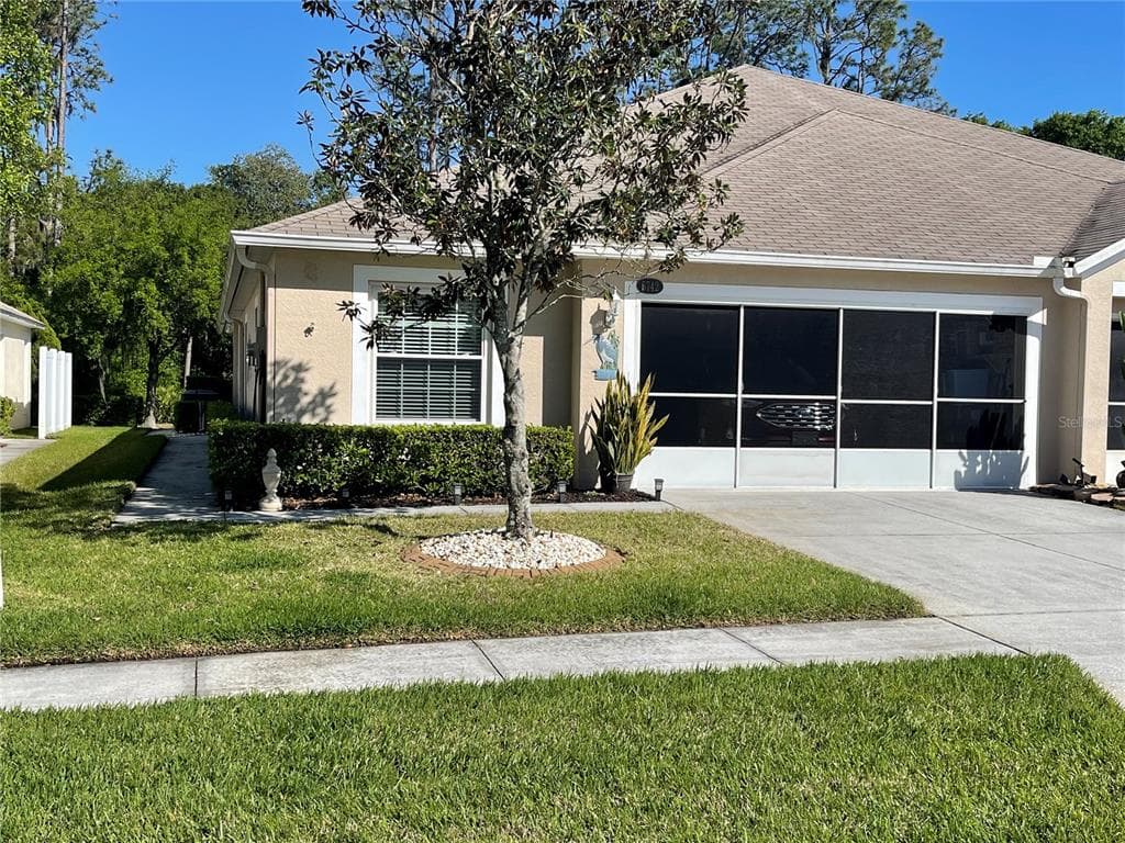 5742 AUTUMN SHIRE DRIVE