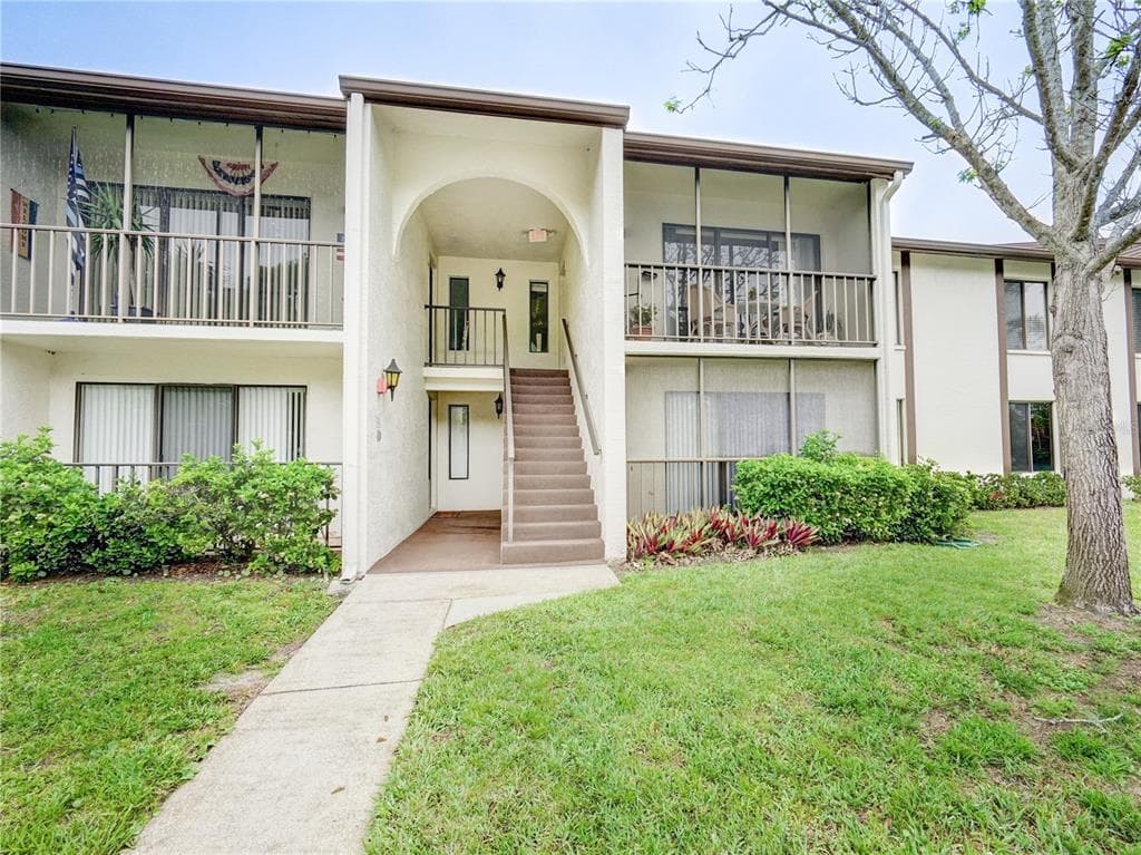 2642 PINE RIDGE WAY S UNIT D2 PALM HARBOR, FL 34684