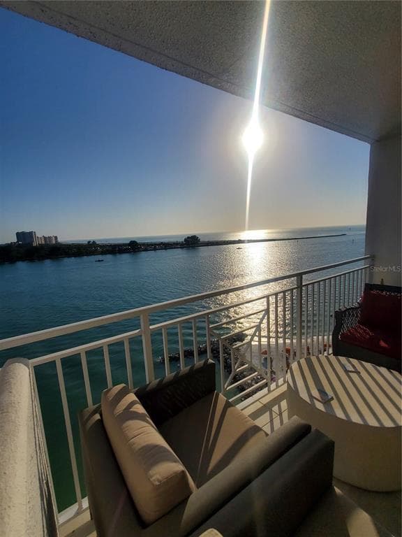 675 S GULFVIEW BOULEVARD UNIT 1003 CLEARWATER, FL 33767