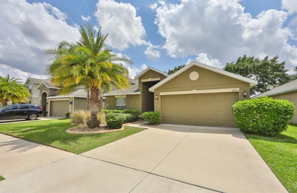 10711 RIVER HAWK LANE