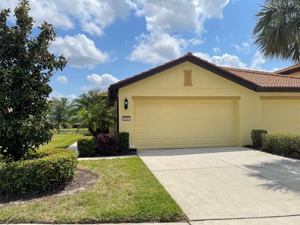 5462 SUNSET FALLS DRIVE APOLLO BEACH, FL 33572