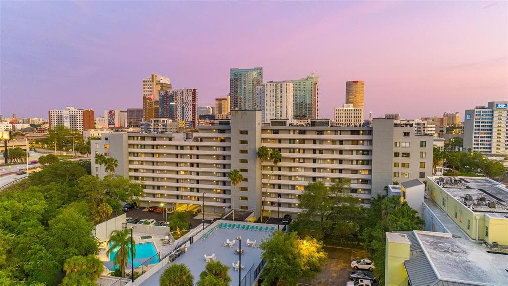 201 W LAUREL STREET UNIT PH2 TAMPA, FL 33602