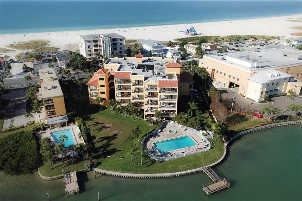 10315 GULF BOULEVARD UNIT 206 TREASURE ISLAND, FL 33706
