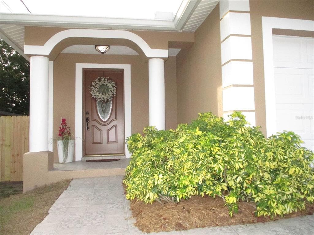 214 LEE STREET OLDSMAR, FL 34677