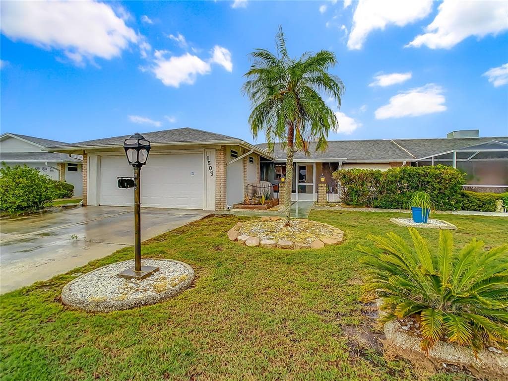1503 HARTWICK DRIVE SUN CITY CENTER, FL 33573