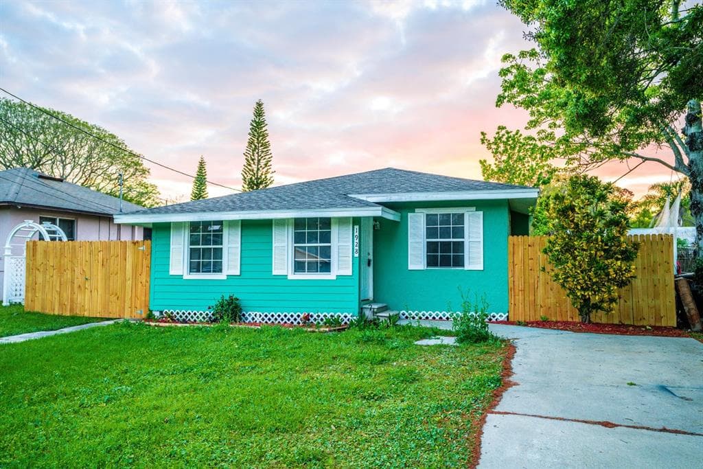 1928 MACOMBER AVENUE CLEARWATER, FL 33755