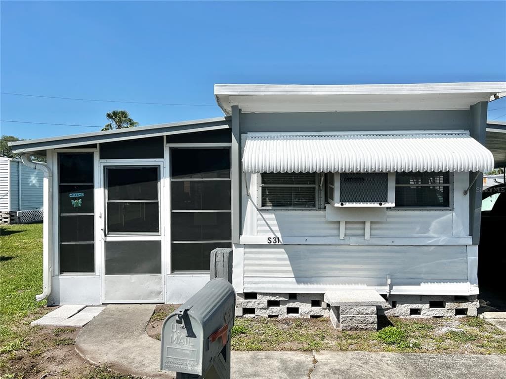 12674 SEMINOLE BOULEVARD UNIT S31 LARGO, FL 33778