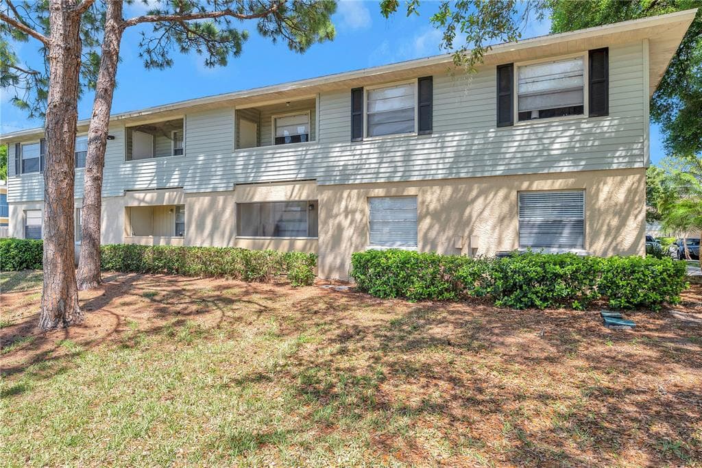 230 BERRY TREE PLACE UNIT 230 BRANDON, FL 33510