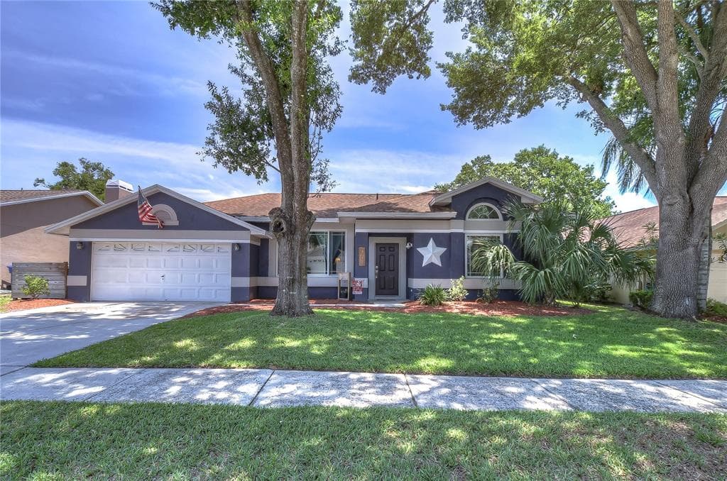 4621 OAK RIVER CIRCLE VALRICO, FL 33596