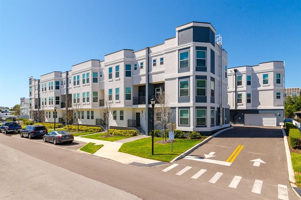 1523 W NORTH B STREET UNIT 7 TAMPA, FL 33606