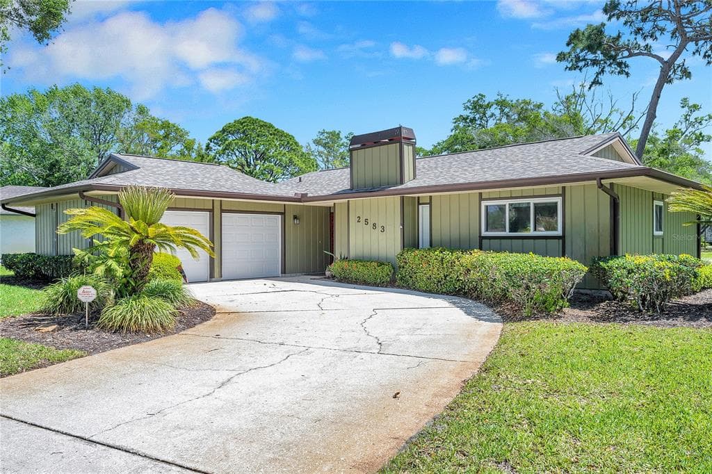 2583 BURNTFORK DR CLEARWATER, FL 33761