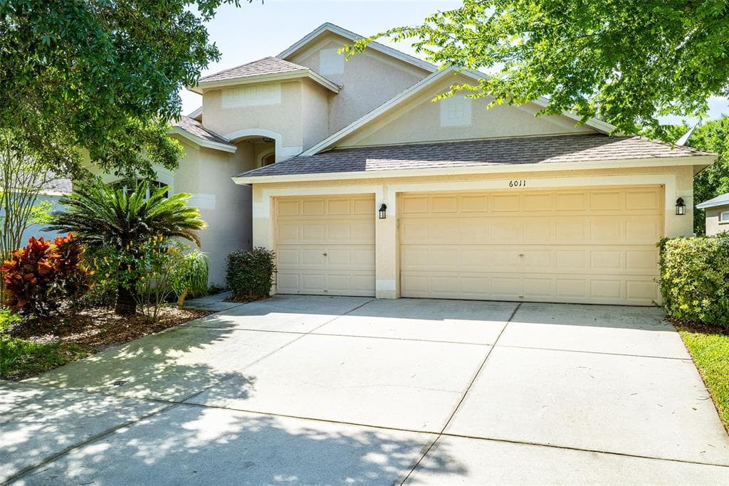 6011 MARTINGLADE PLACE LITHIA, FL 33547