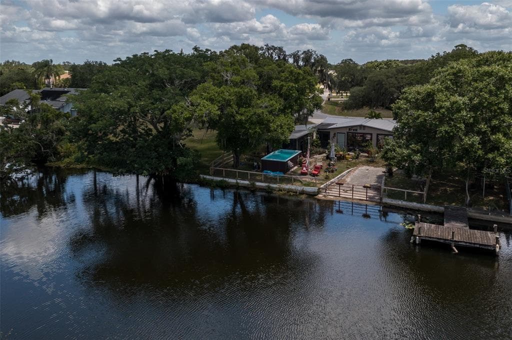 6504 LINCOLN ROAD BRADENTON, FL 34203