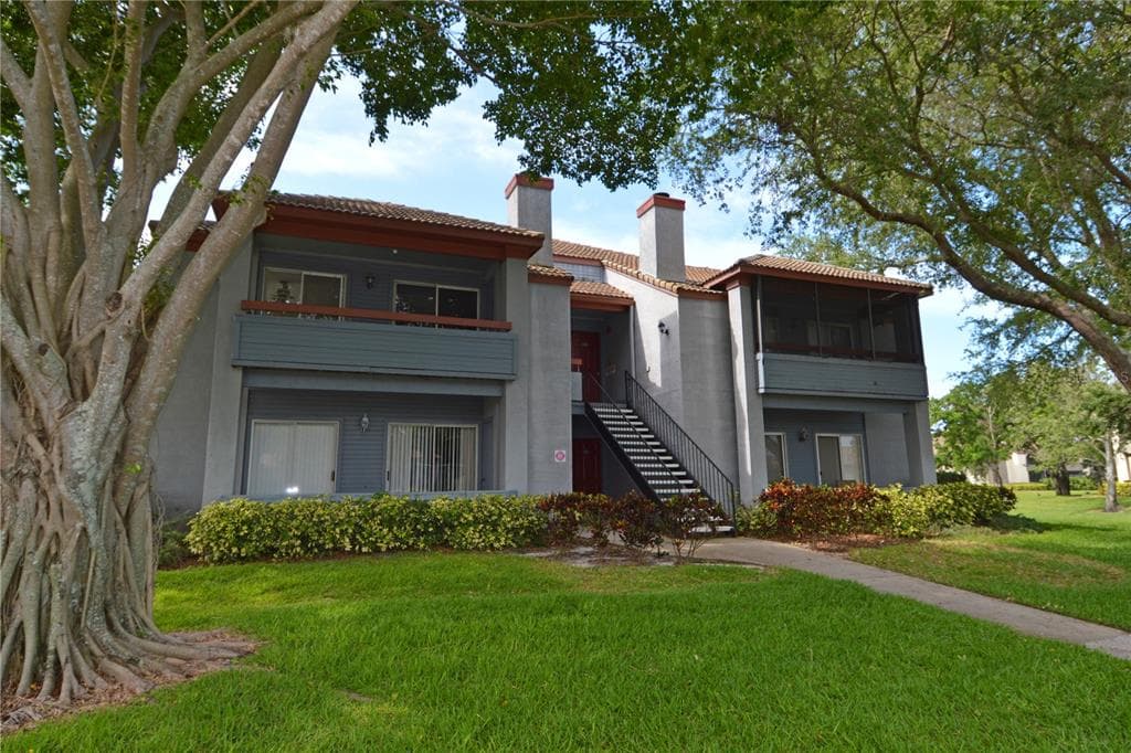 10263 GANDY BOULEVARD N UNIT 405 ST PETERSBURG, FL 33702