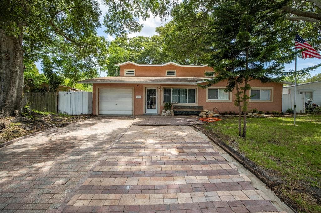 2547 57TH STREET N ST PETERSBURG, FL 33710