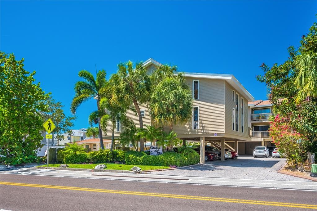 19810 GULF BOULEVARD UNIT 8 INDIAN SHORES, FL 33785