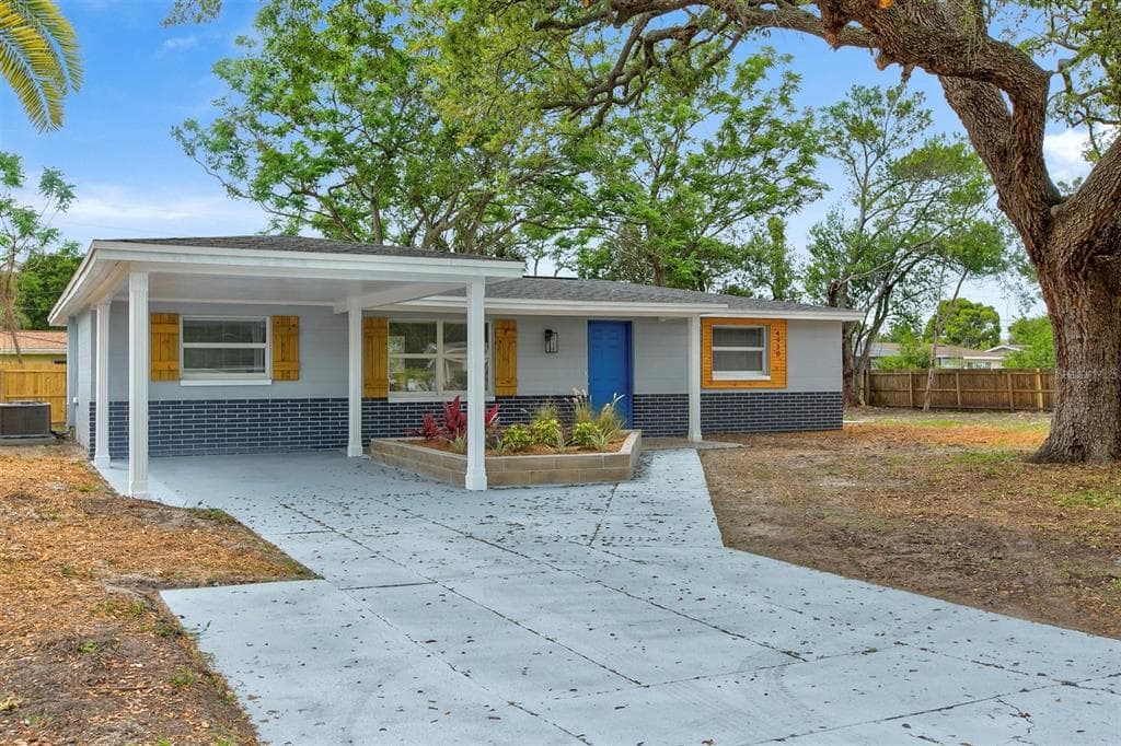 4930 FRUITWOOD LOOP HOLIDAY, FL 34690