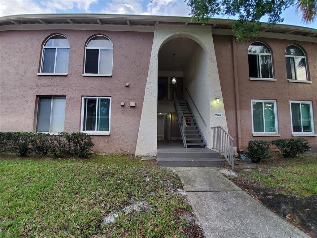 244 115TH AVENUE N UNIT 1 ST PETERSBURG, FL 33716