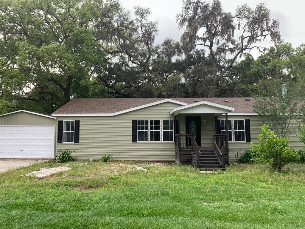 9945 E FOWLER AVENUE THONOTOSASSA, FL 33592