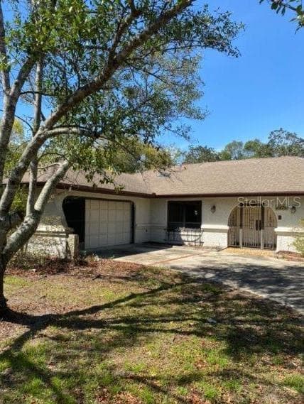 8476 DELAWARE DRIVE WEEKI WACHEE, FL 34607