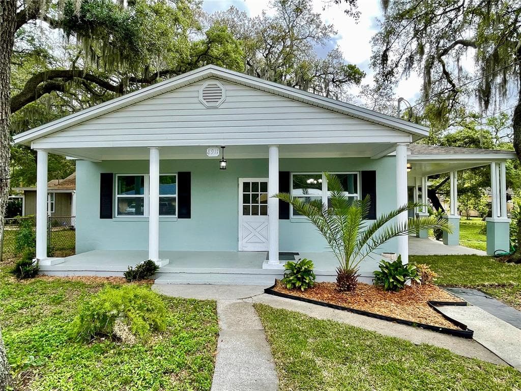 8911 N HIGHLAND AVENUE TAMPA, FL 33604