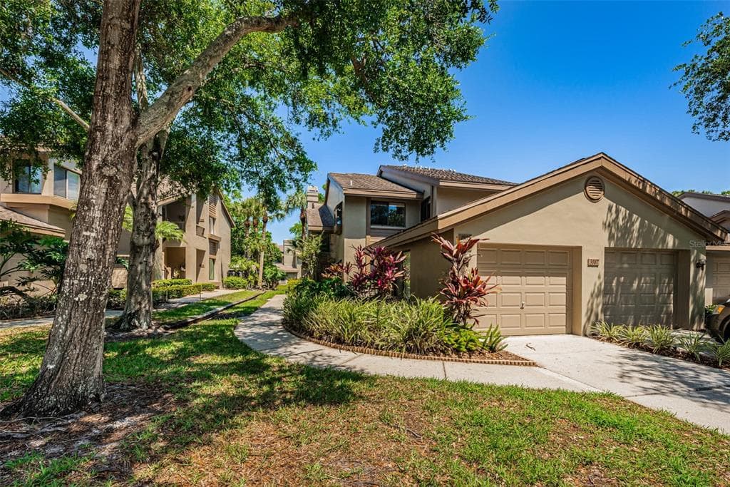 3087 LANDMARK BOULEVARD UNIT 1805 PALM HARBOR, FL 34684