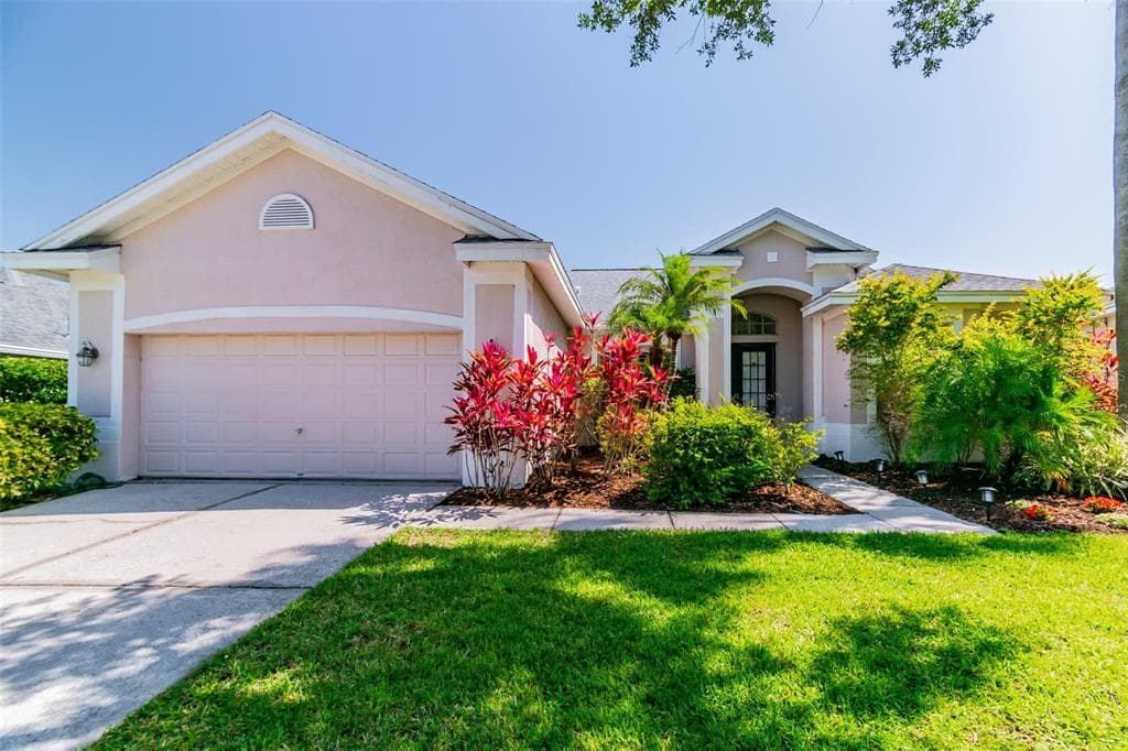 10724 TAVISTOCK DRIVE TAMPA, FL 33626